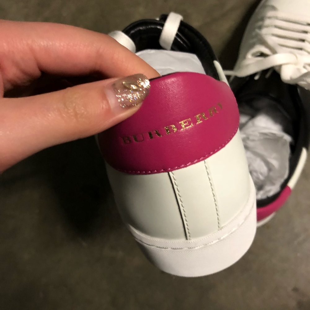 Burberry sneaker - Picture 3 of 4